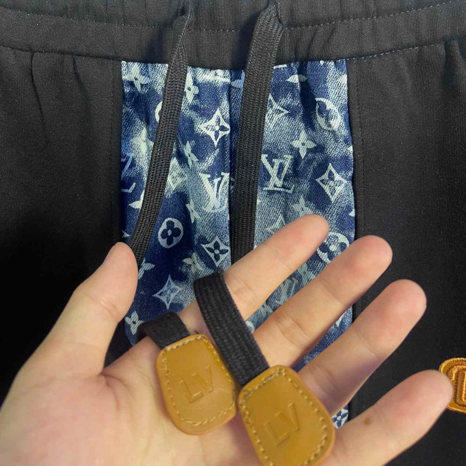 Louis Vuitton Monogram Trackpants    - EUR FASHION