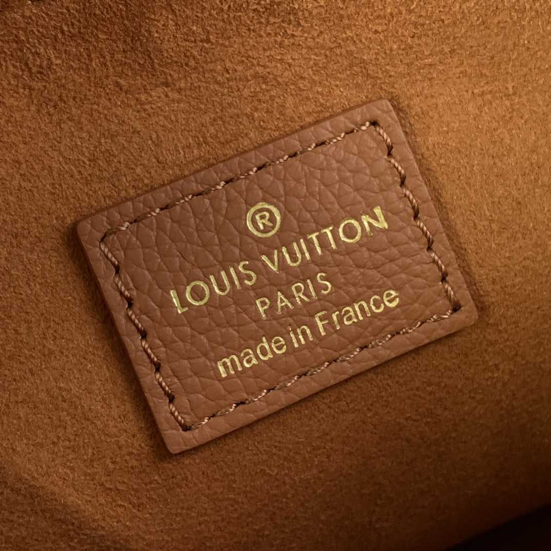 Louis Vuitton Low Key Bumbag   M83546 - EUR FASHION