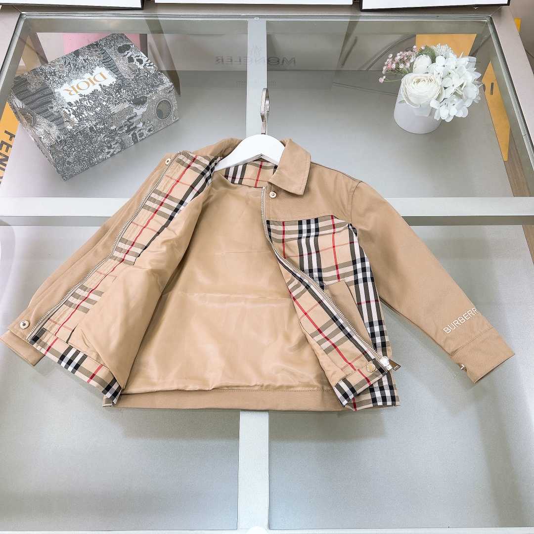 Burberry Kid's Jacket - EUR FASHION