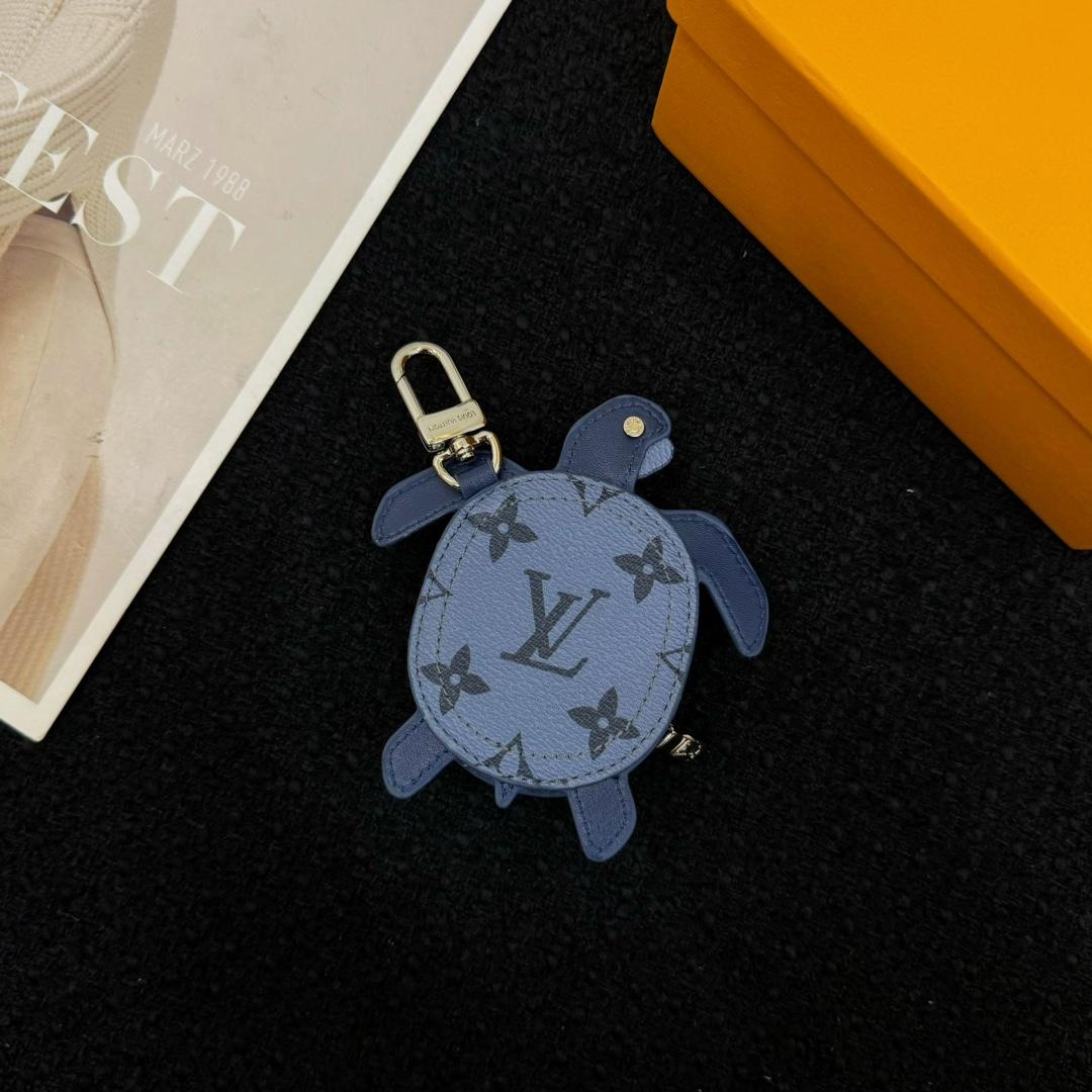 Louis Vuitton LV Turtle Pouch Bag Charm  M02047 - EUR FASHION