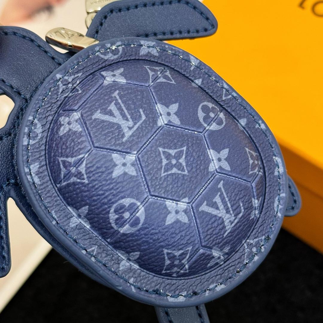 Louis Vuitton LV Turtle Pouch Bag Charm  M02047 - EUR FASHION