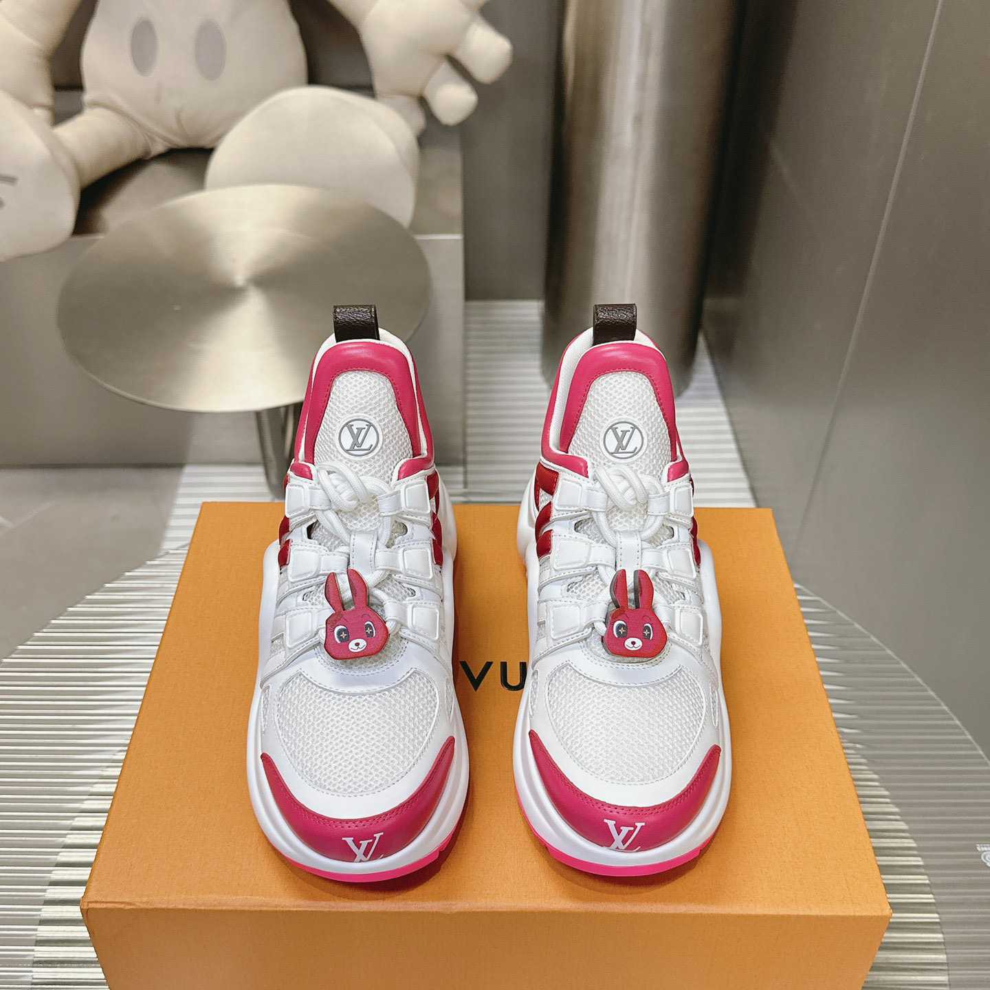 Louis Vuitton LV Archlight Sneaker   1AD35I - EUR FASHION