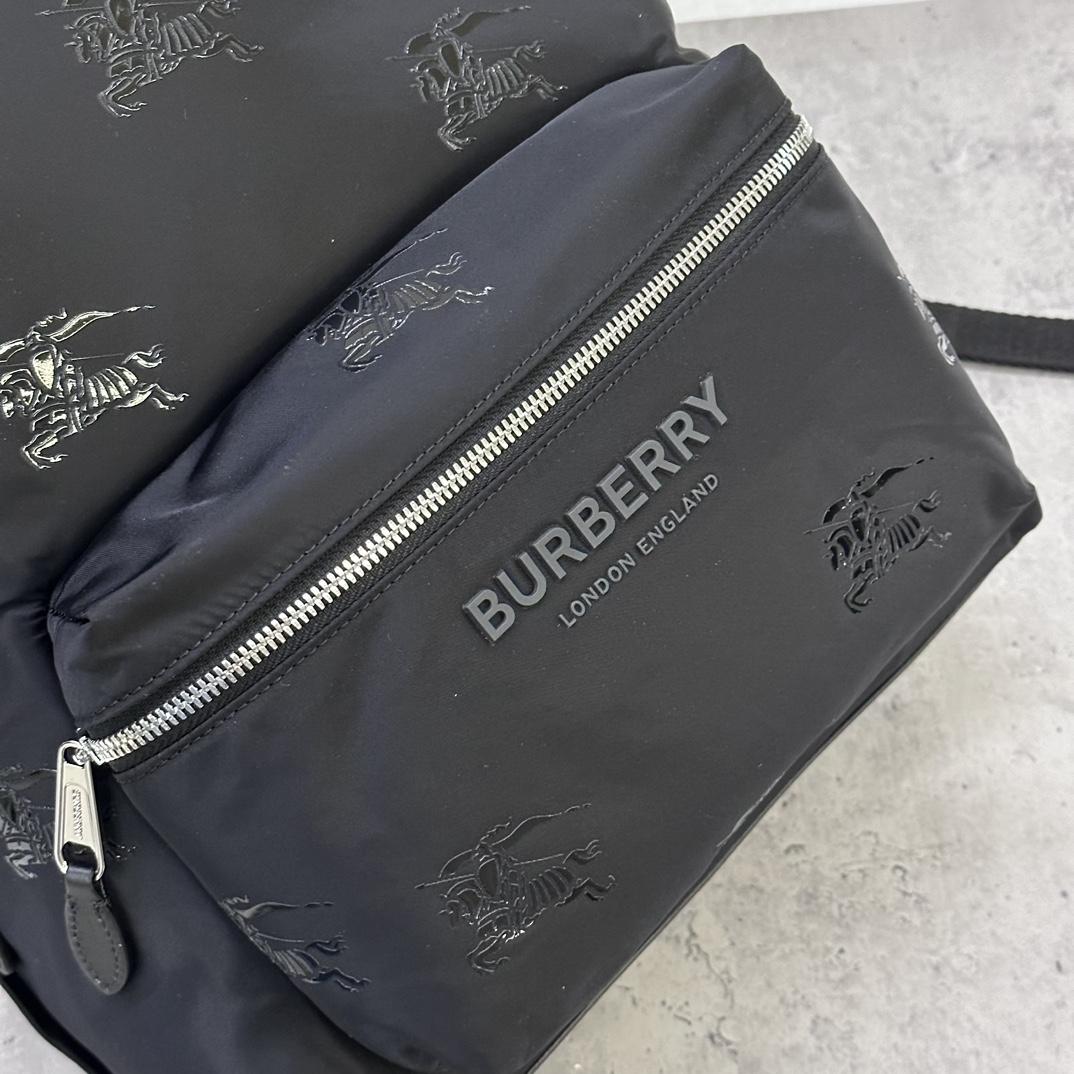 Burberry EKD Backpack - EUR FASHION