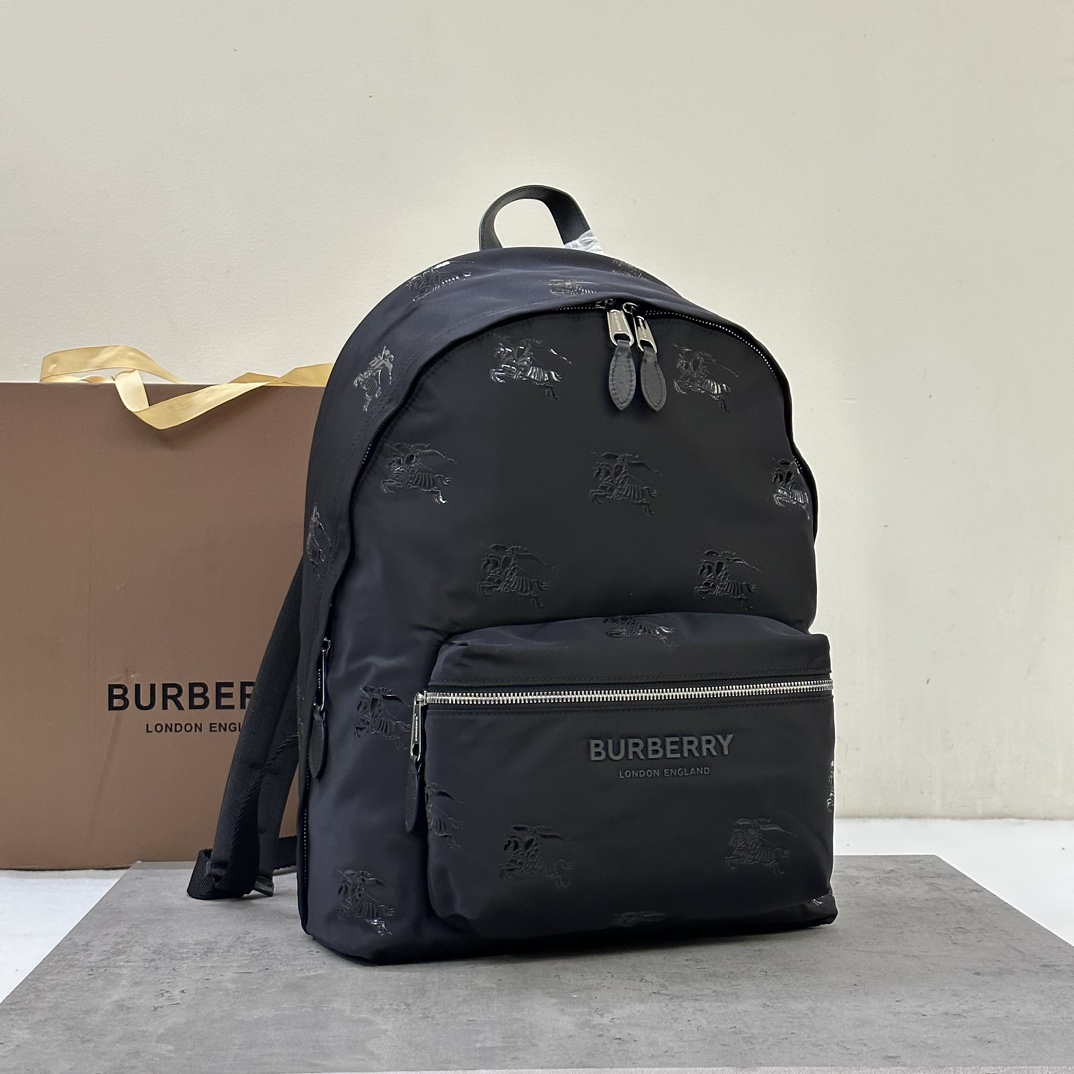 Burberry EKD Backpack - EUR FASHION