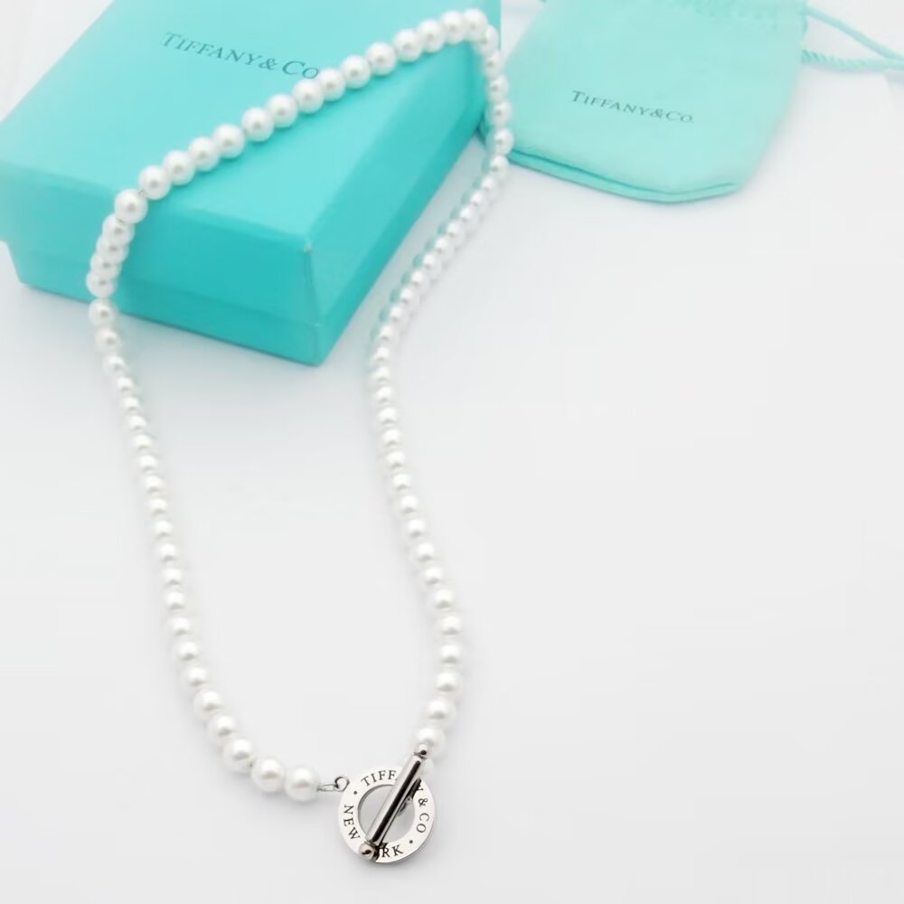 Tiffany & Co. Freshwater Pearl Toggle Necklace - EUR FASHION