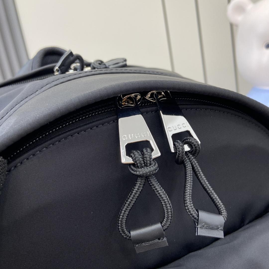 Gucci Medium Backpack With Gucci Logo - EUR FASHION