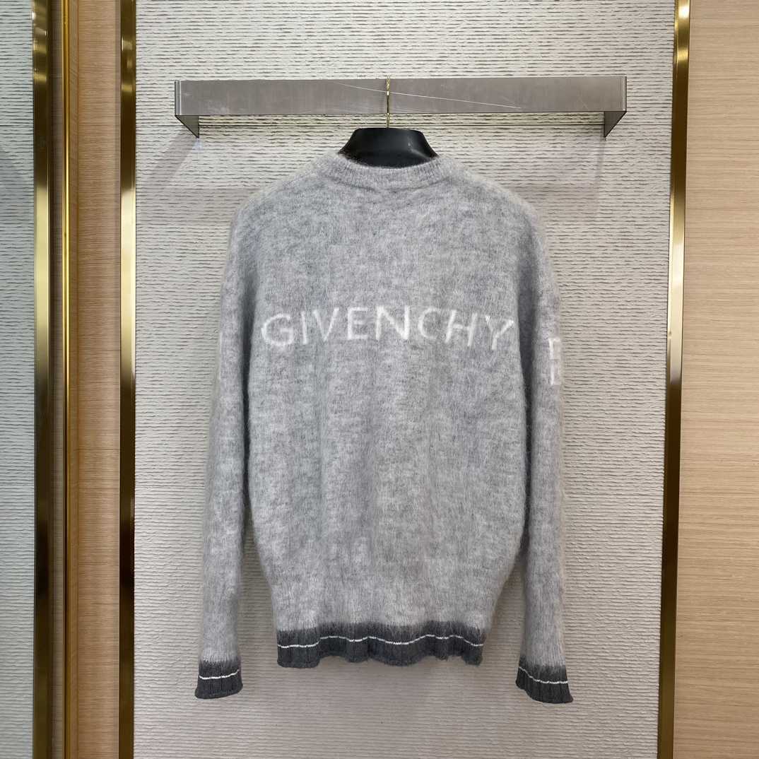 Givenchy 4G Logo Detailed Crewneck Sweater - EUR FASHION