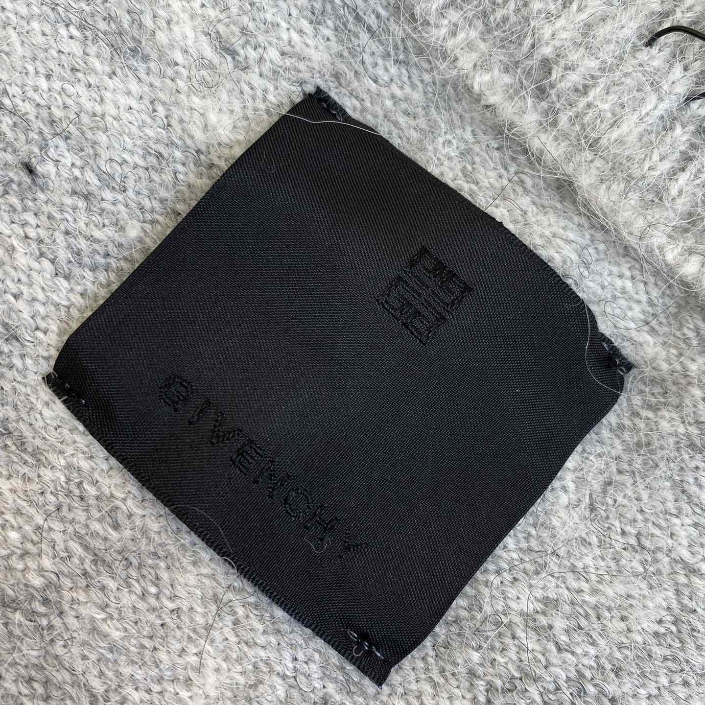 Givenchy 4G Logo Detailed Crewneck Sweater - EUR FASHION