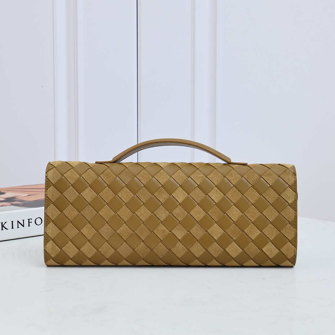 Bottega Veneta Long Clutch Andiamo With Handle - EUR FASHION