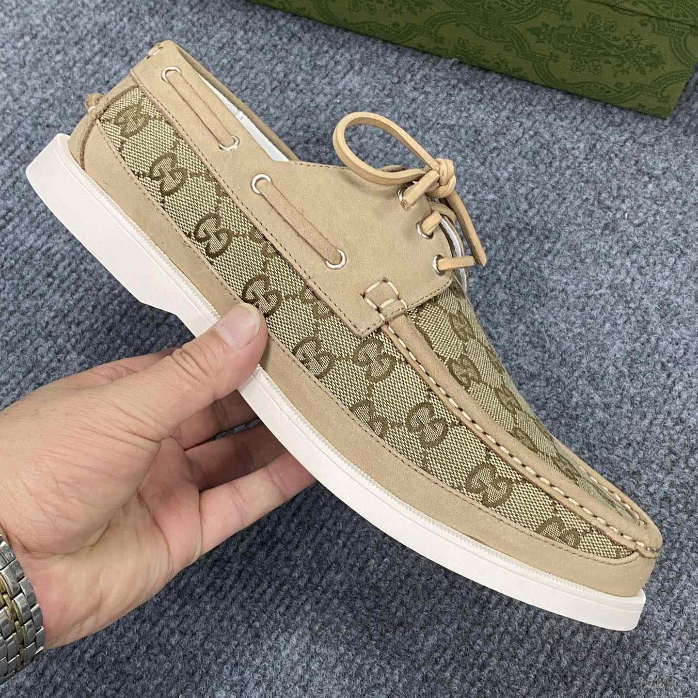 Gucci Men's Original GG Lace-up Loafer - EUR FASHION
