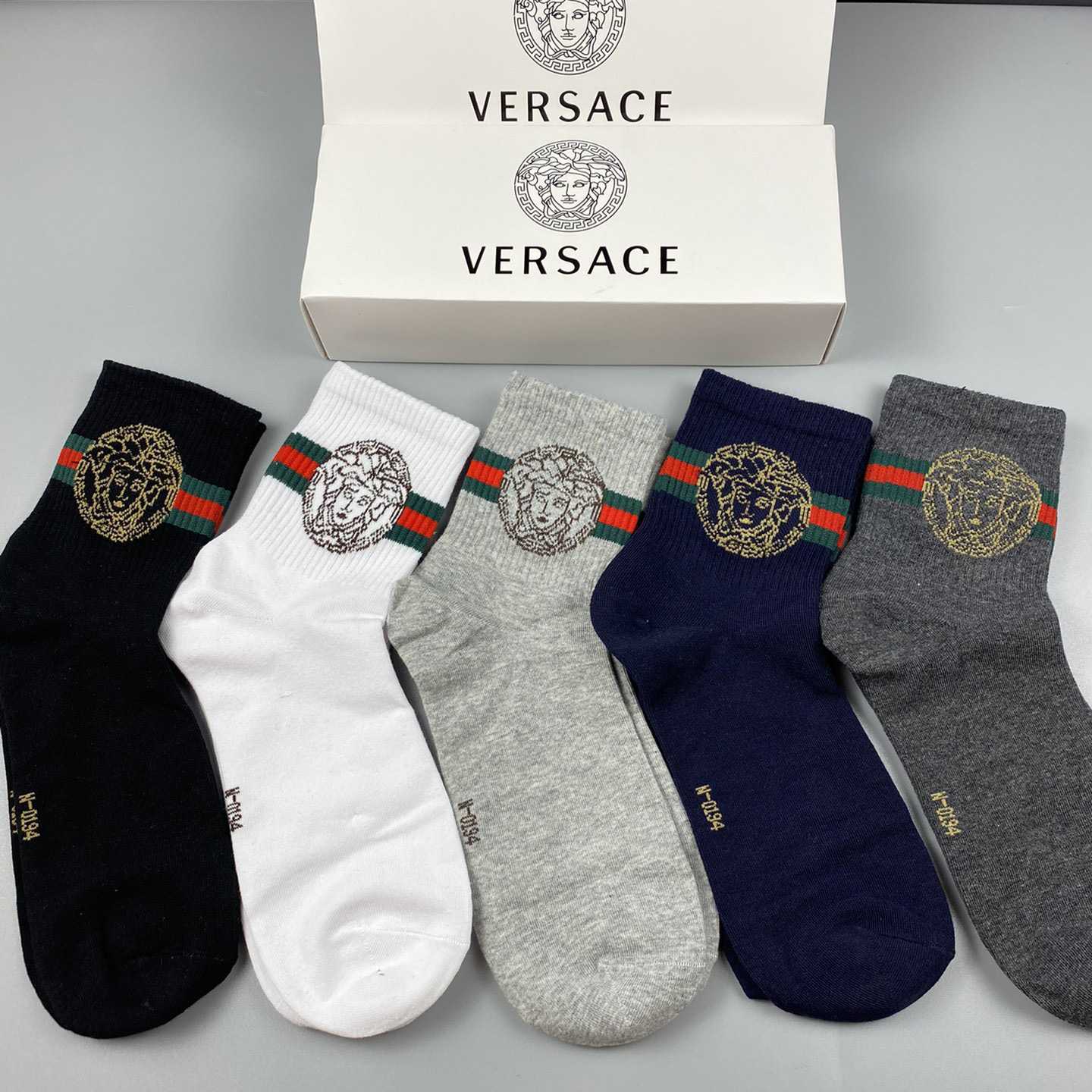 Versace Socks/Box - EUR FASHION