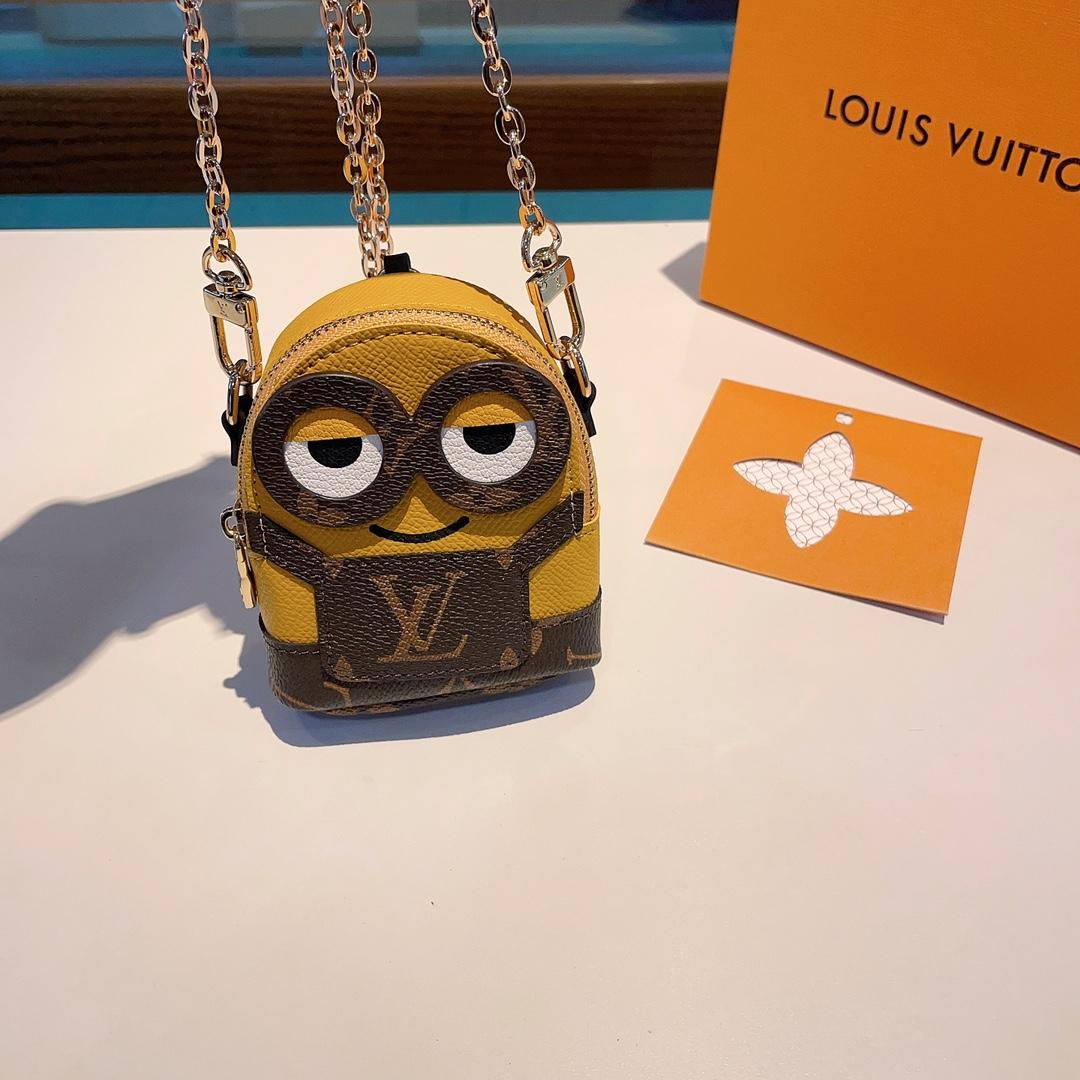 Louis Vuitton Key Holder and Bag Charm  - EUR FASHION