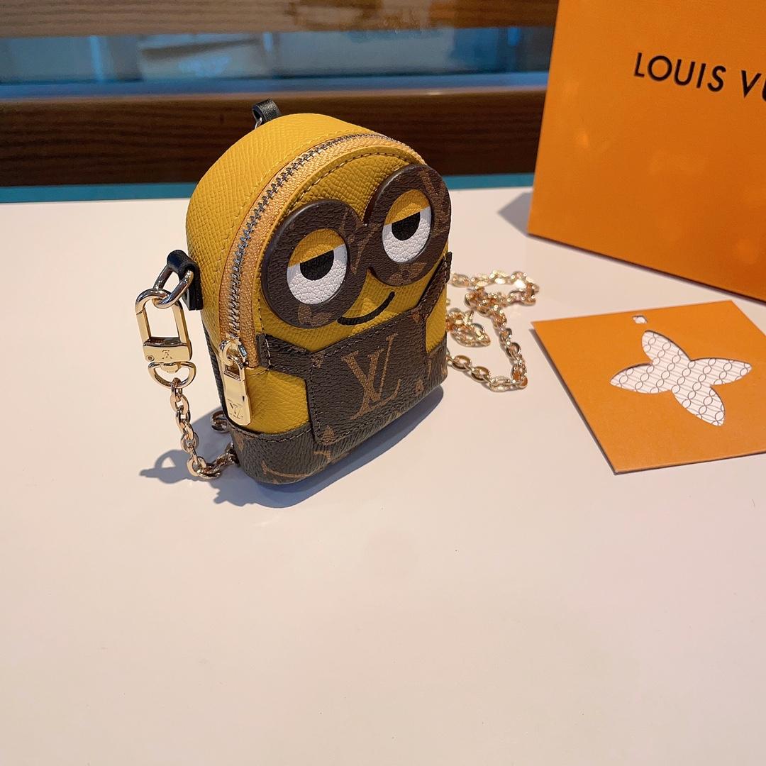 Louis Vuitton Key Holder and Bag Charm  - EUR FASHION