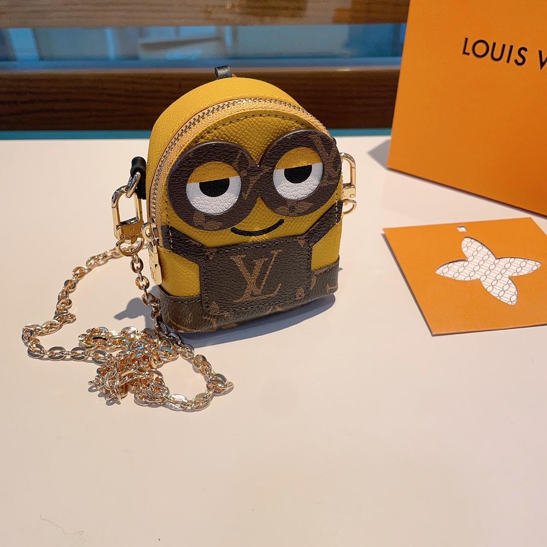 Louis Vuitton Key Holder and Bag Charm  - EUR FASHION