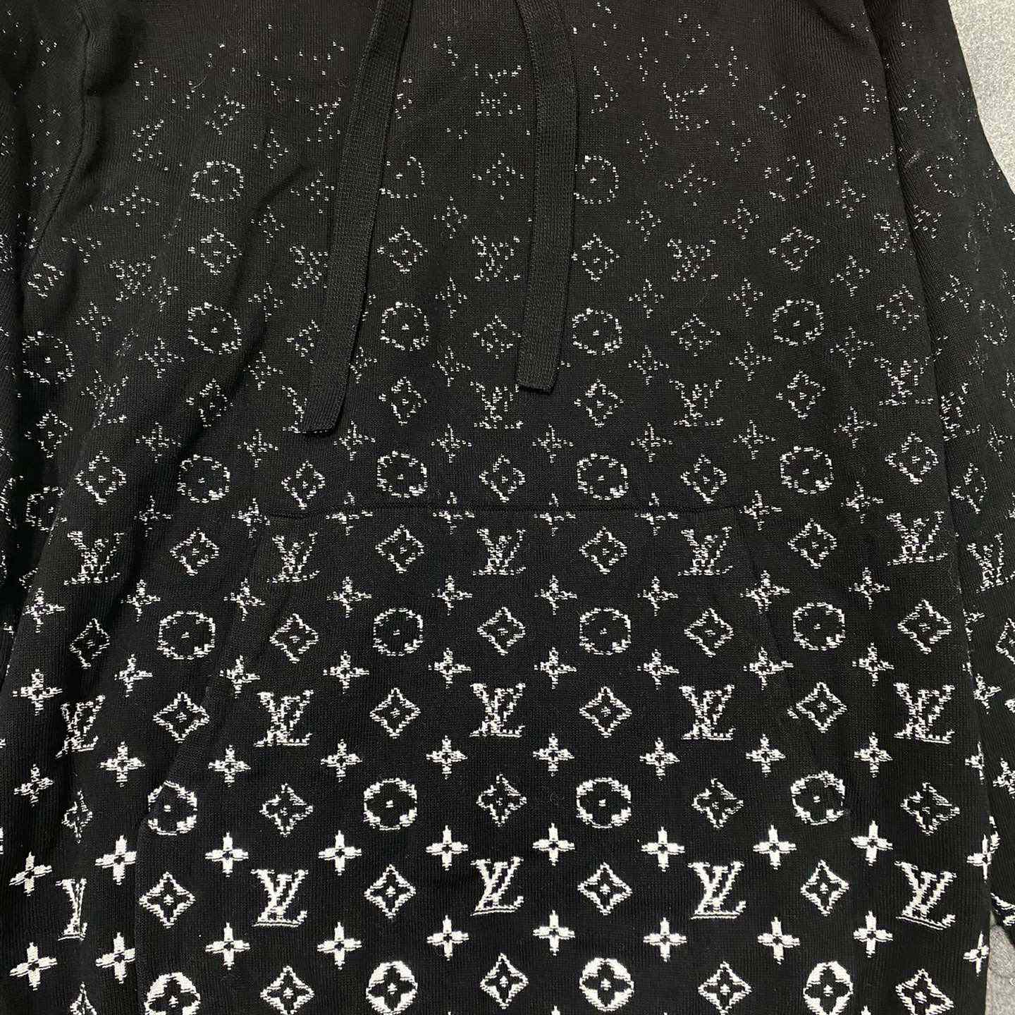 Louis Vuitton Monogram Gradient Hoodie - EUR FASHION