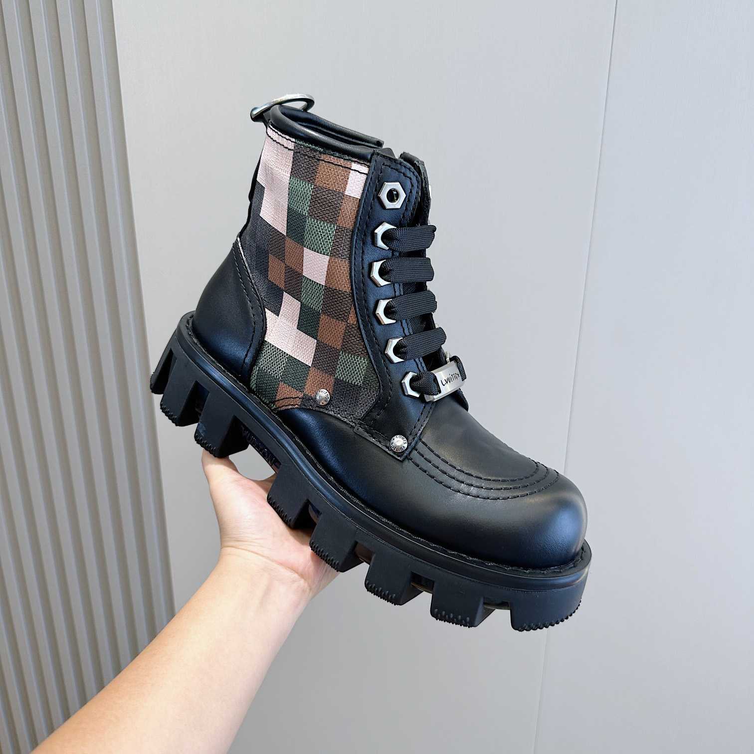 Louis Vuitton LV Checker Combat Boot   1ACNEX - EUR FASHION