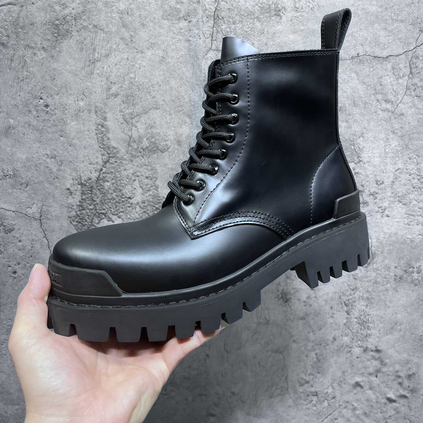 Balenciaga Men's Strike Boot - EUR FASHION