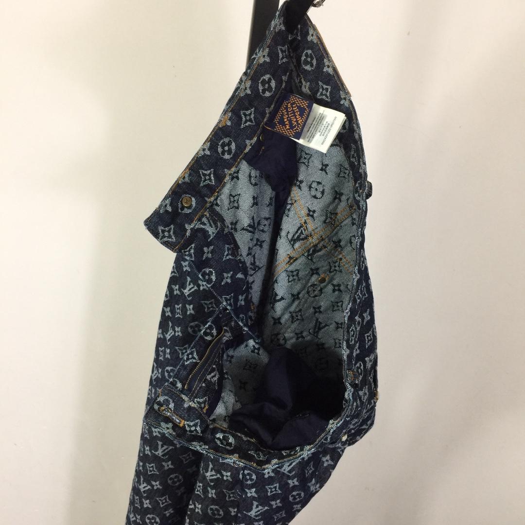 Louis Vuitton Monogram Jacquard Denim Skate Pants  1AFX30 - EUR FASHION