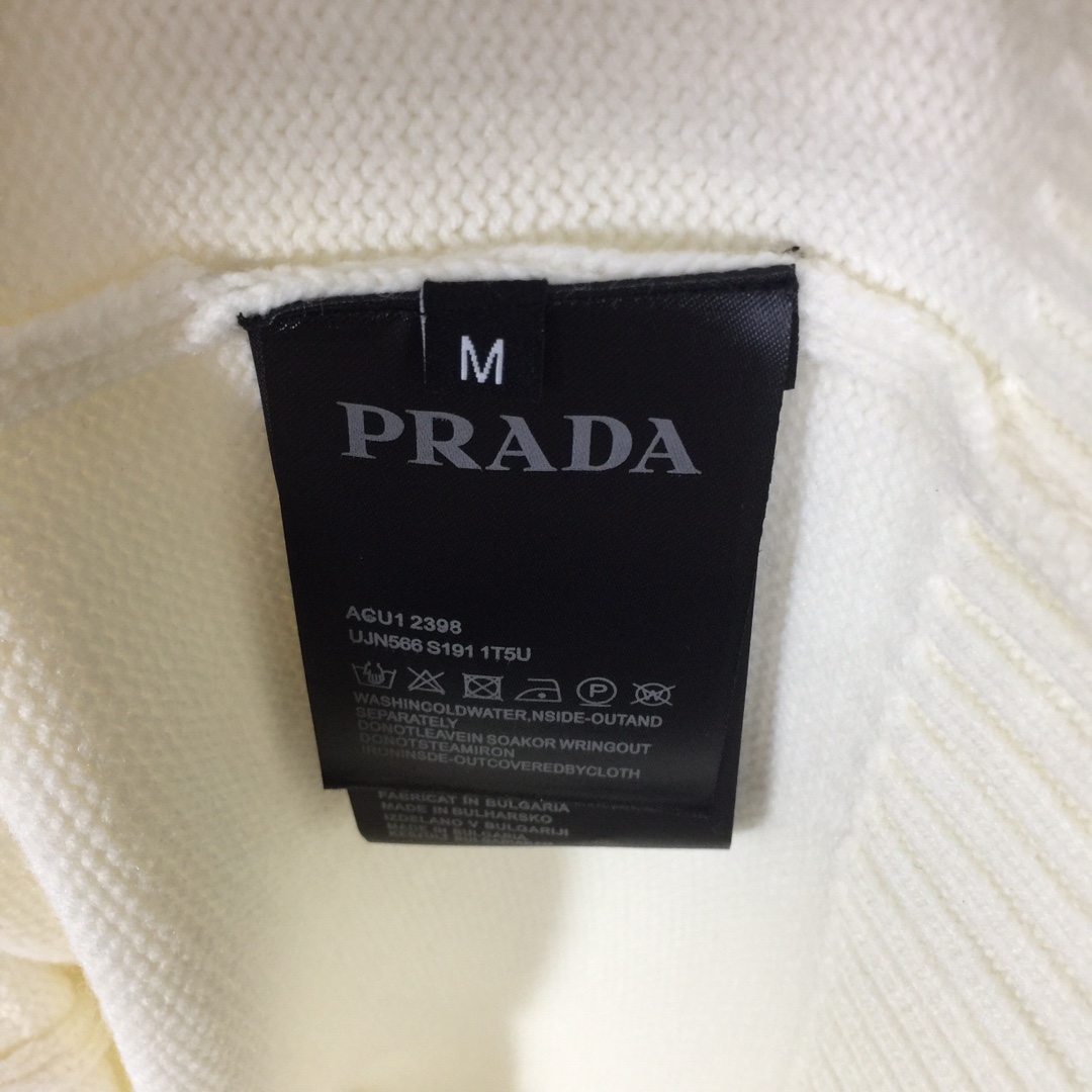 Prada Logo Sweater - EUR FASHION