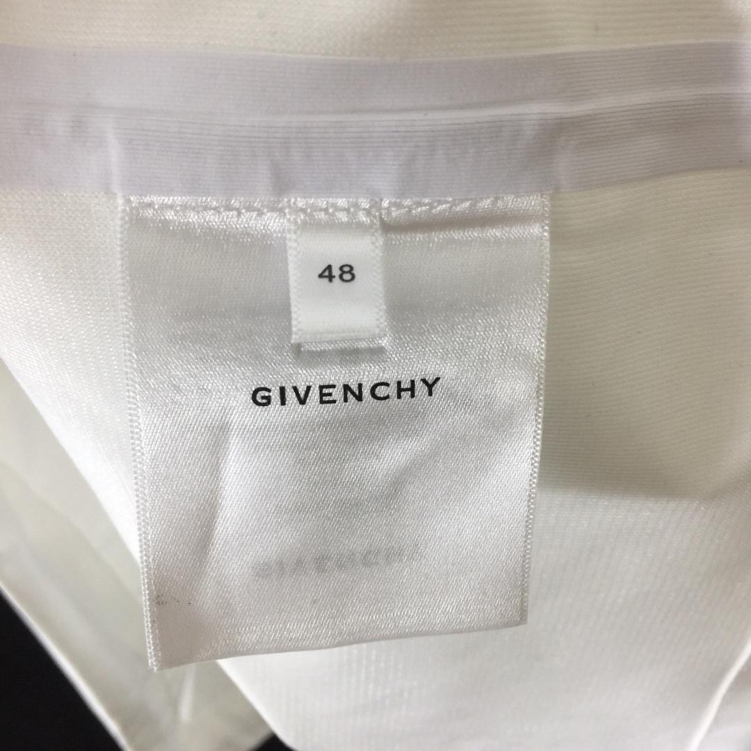 Givenchy Logo Hooded Jacket in White - EUR FASHION