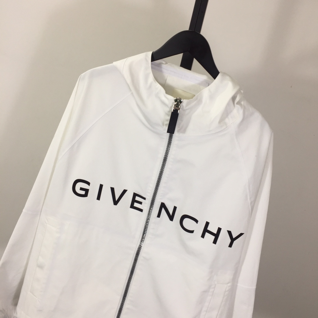 Givenchy Logo Hooded Jacket in White - EUR FASHION