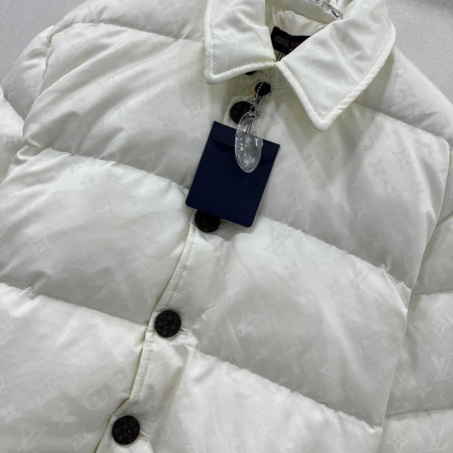 Louis Vuitton Cropped Monogram Puffer Jacket   1AFUII - EUR FASHION