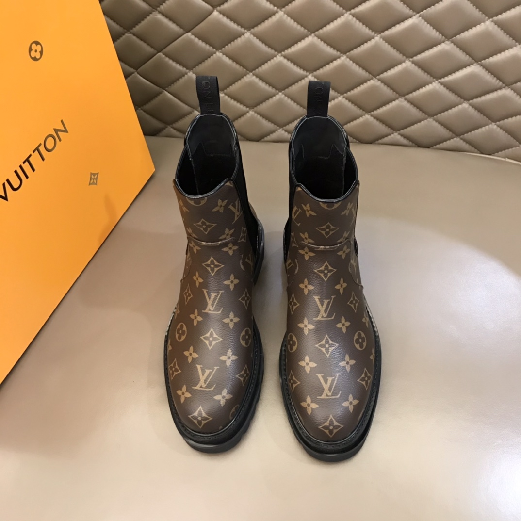 Louis Vuitton Men's Ankle Boots - EUR FASHION