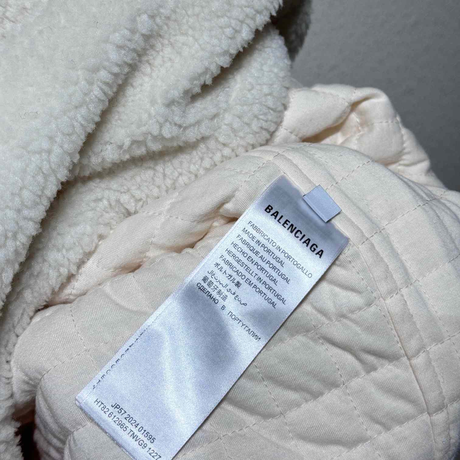 Balenciaga Teddy Overshirt - EUR FASHION