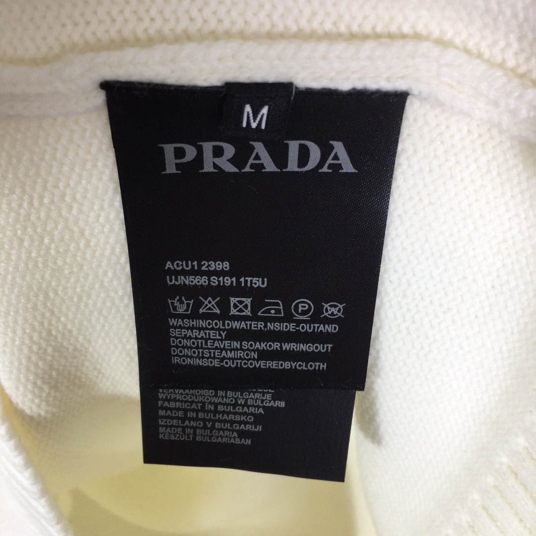 Prada Logo Sweater - EUR FASHION