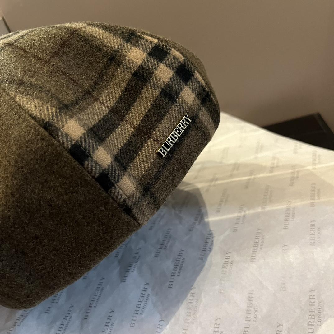 Burberry Beret Hat - EUR FASHION