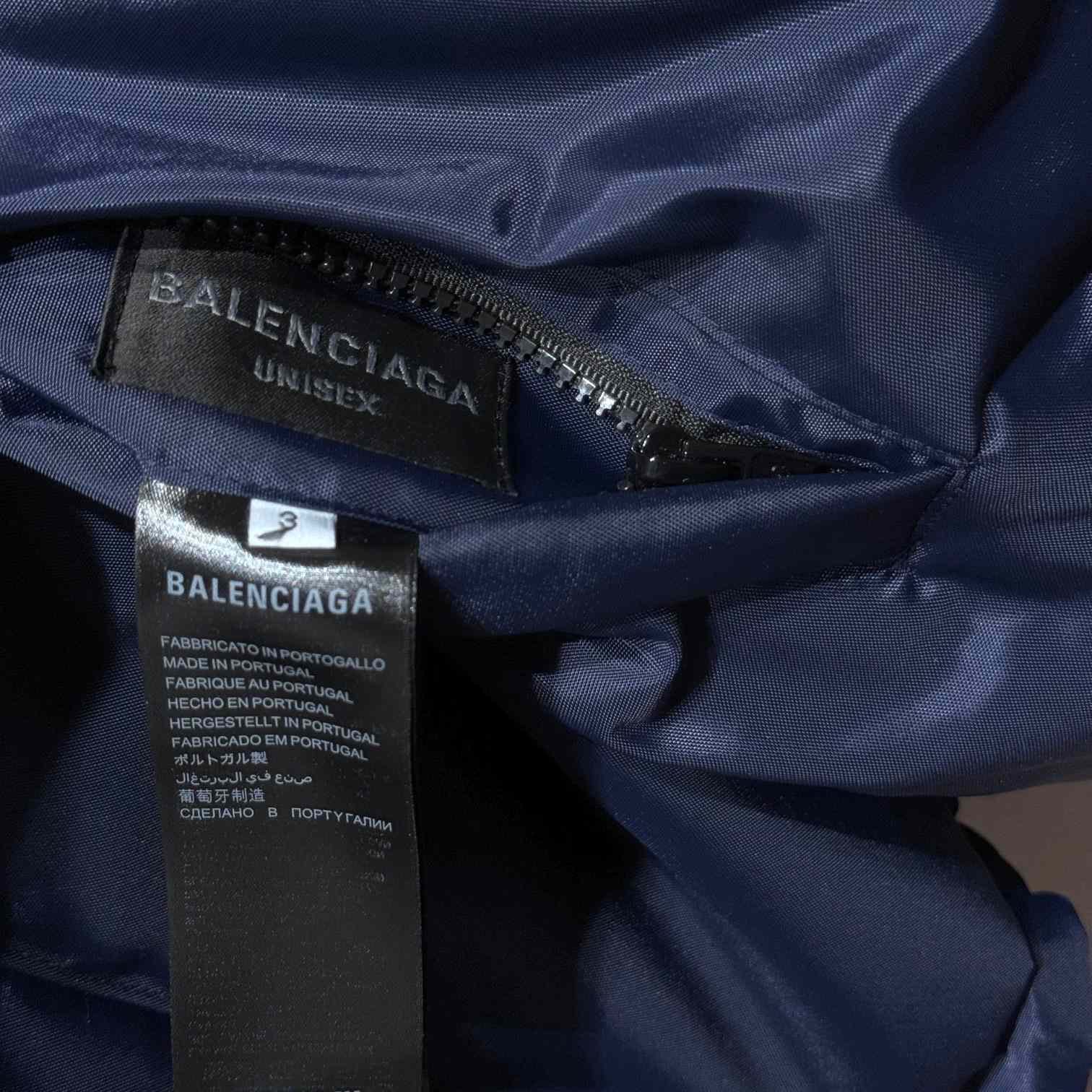 Balenciaga Loop Sport Icon Reversible Puffer In Black/blue - EUR FASHION