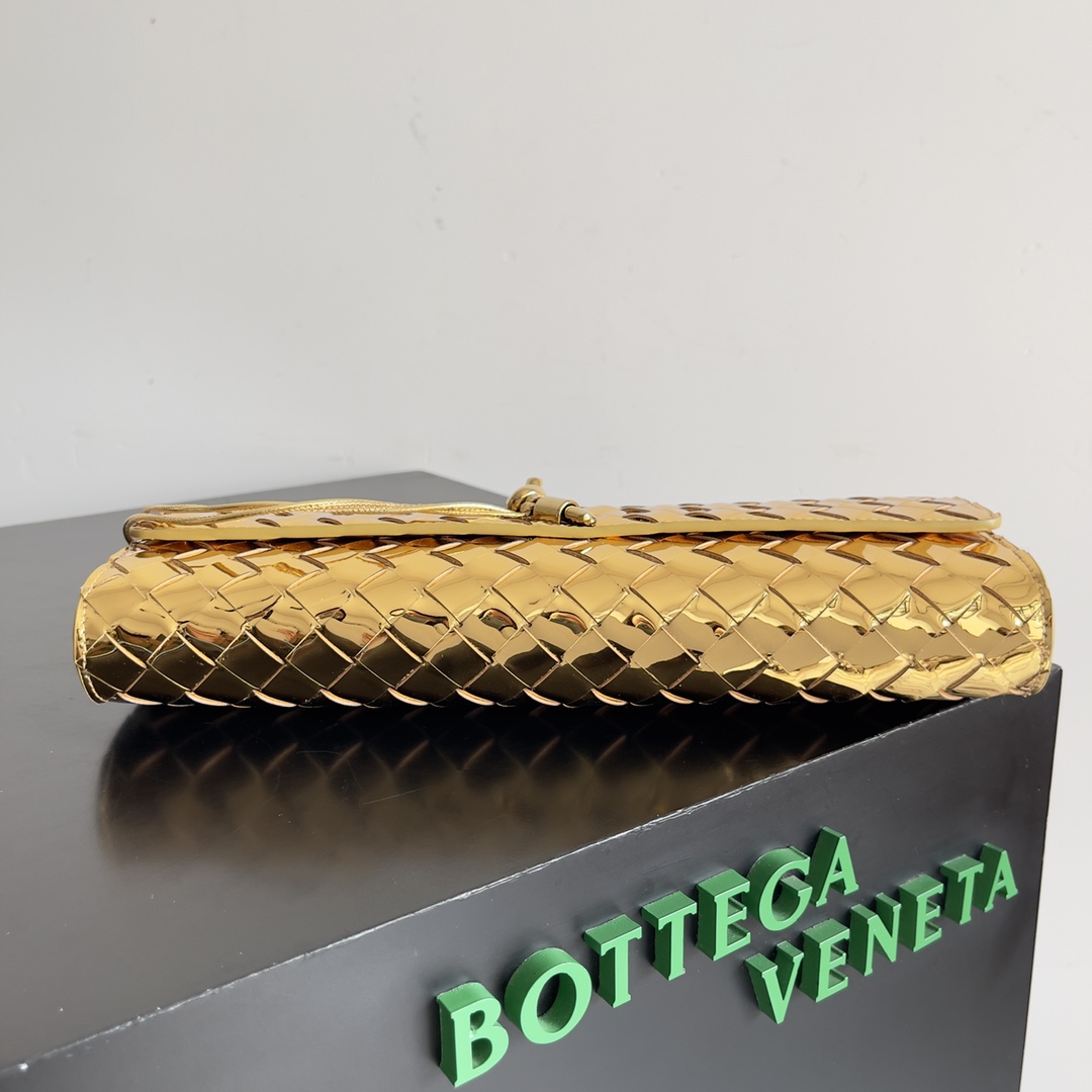 Bottega Veneta Andiamo Clutch 31*13*3cm - EUR FASHION