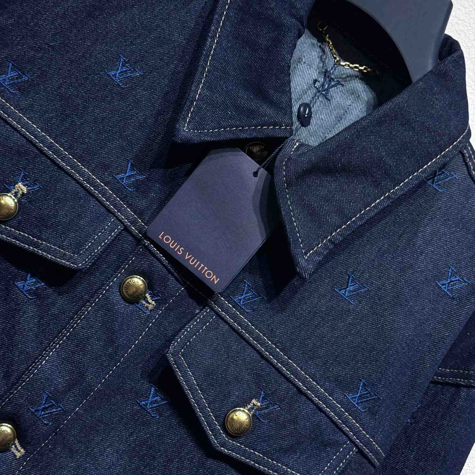 Louis Vuitton LV Blason Embroidered Denim Blouson   1AFYBZ - EUR FASHION