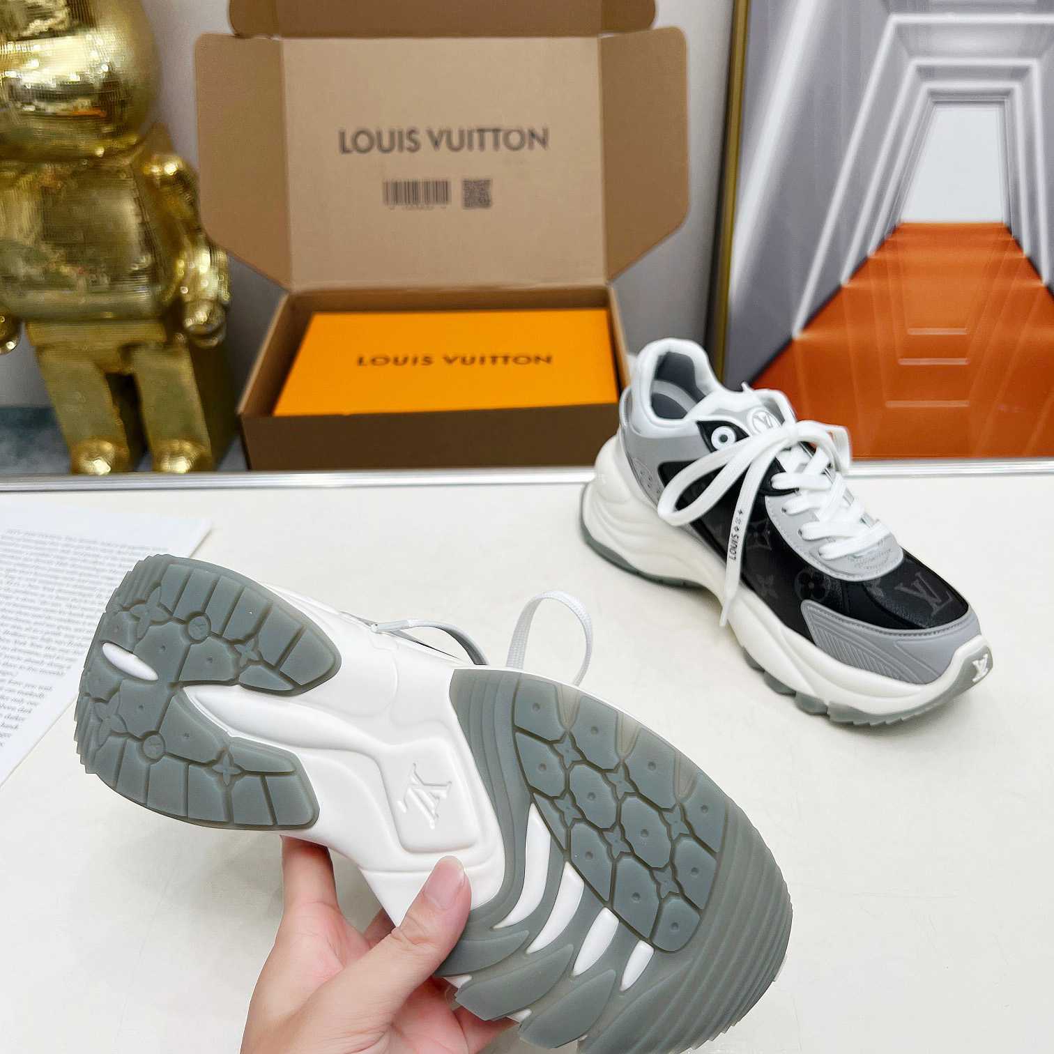 Louis Vuitton Run 55 Sneaker        1AD2MR - EUR FASHION