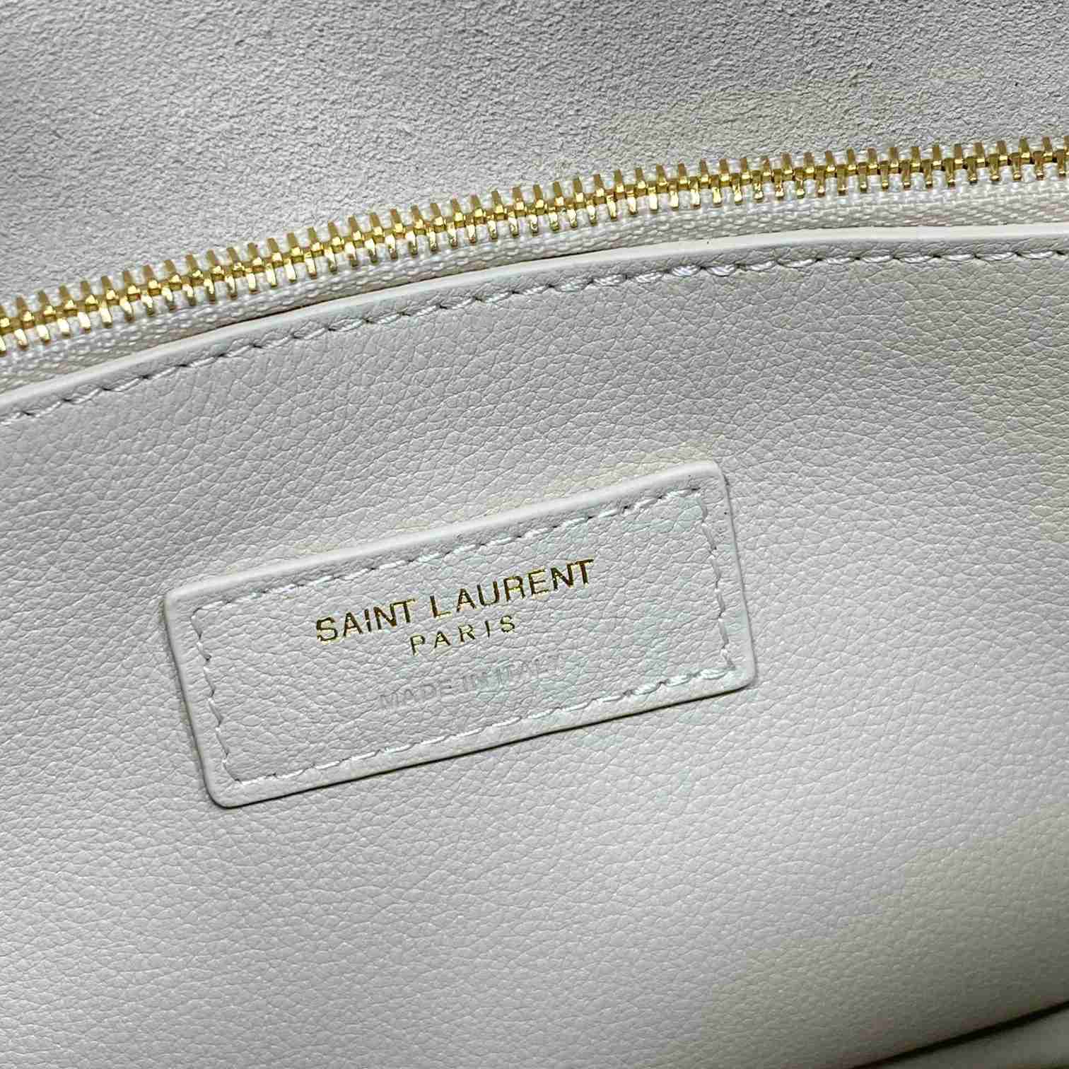 Saint Laurent LE 5 À 7 Supple Small In Grained Leather - EUR FASHION