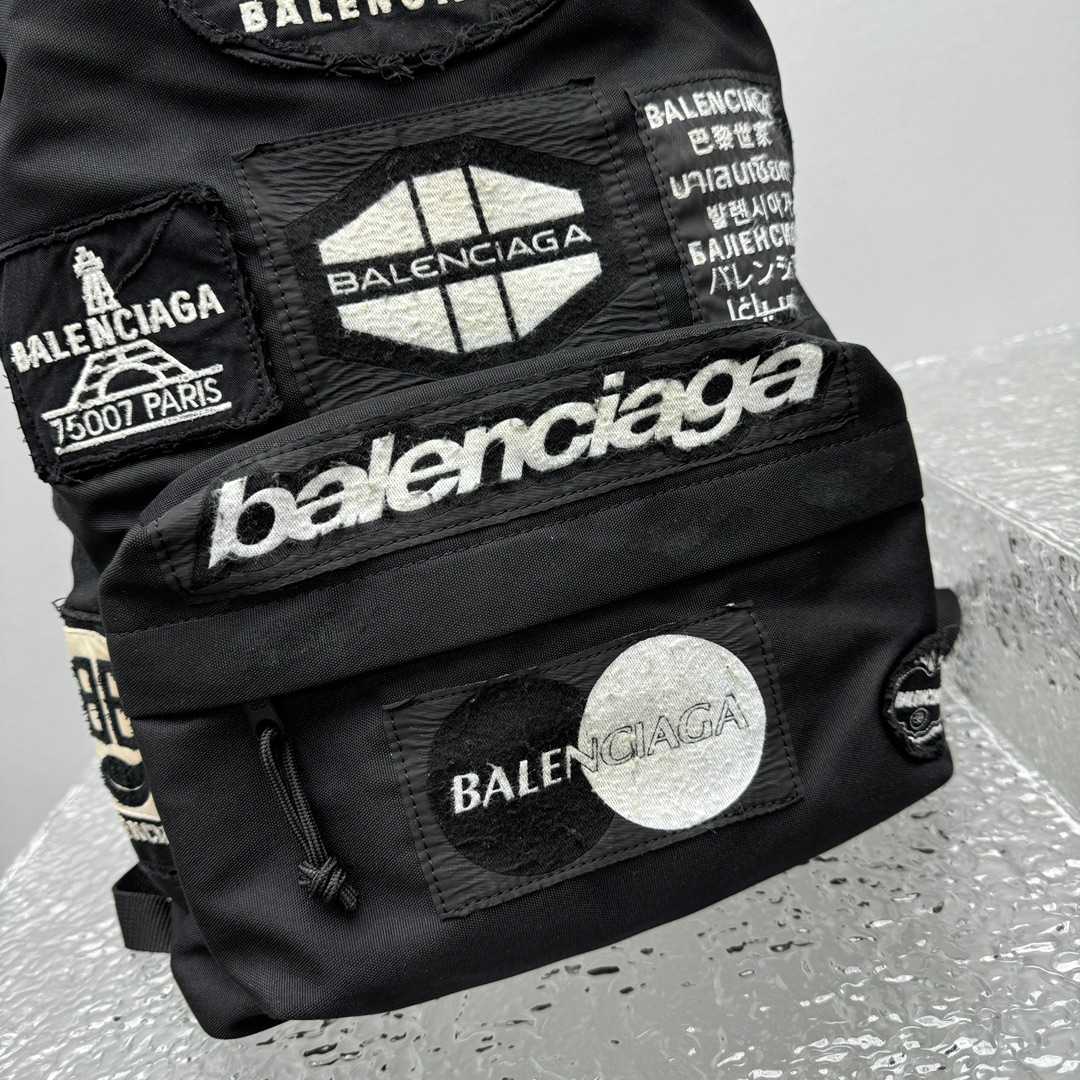 Balenciaga Explorer Patched Backpack   32x9x 47cm - EUR FASHION