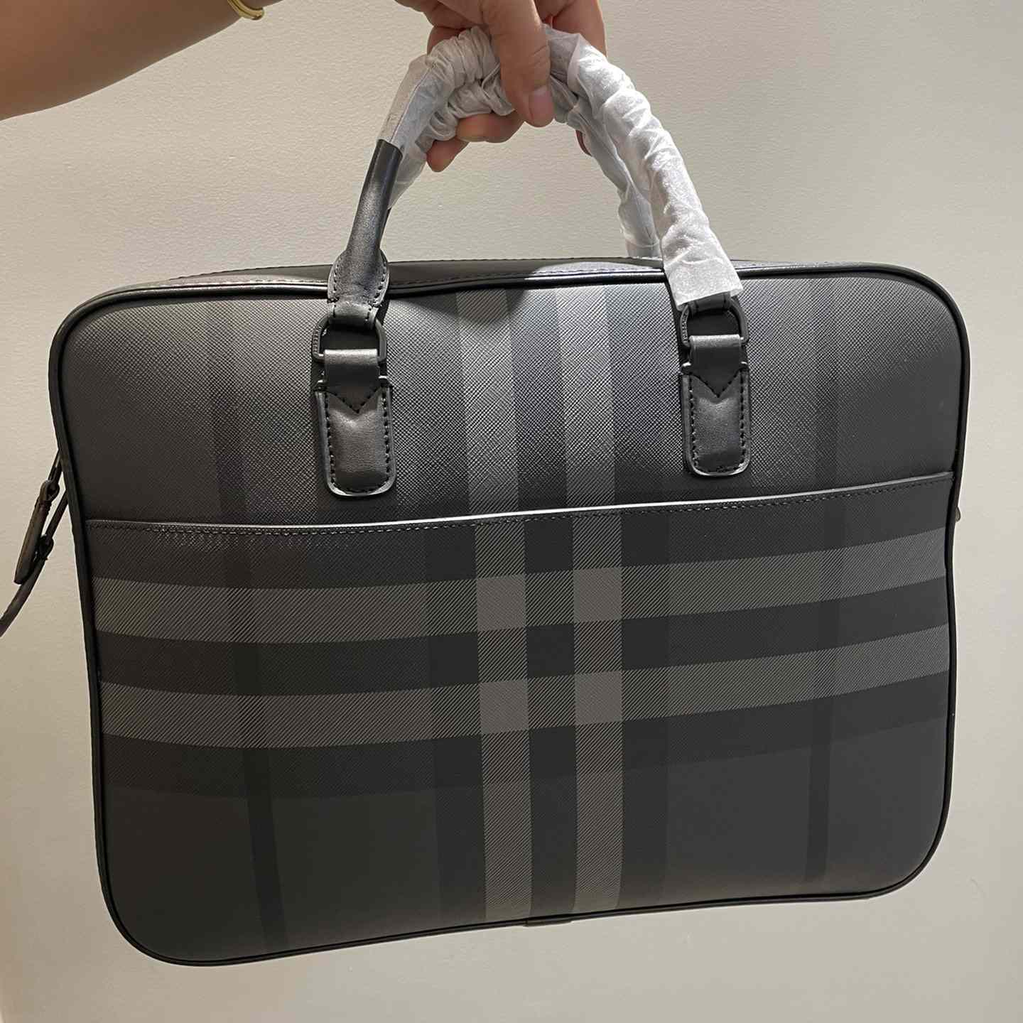 Burberry Ainsworth Checked Zipped Briefcase - EUR FASHION