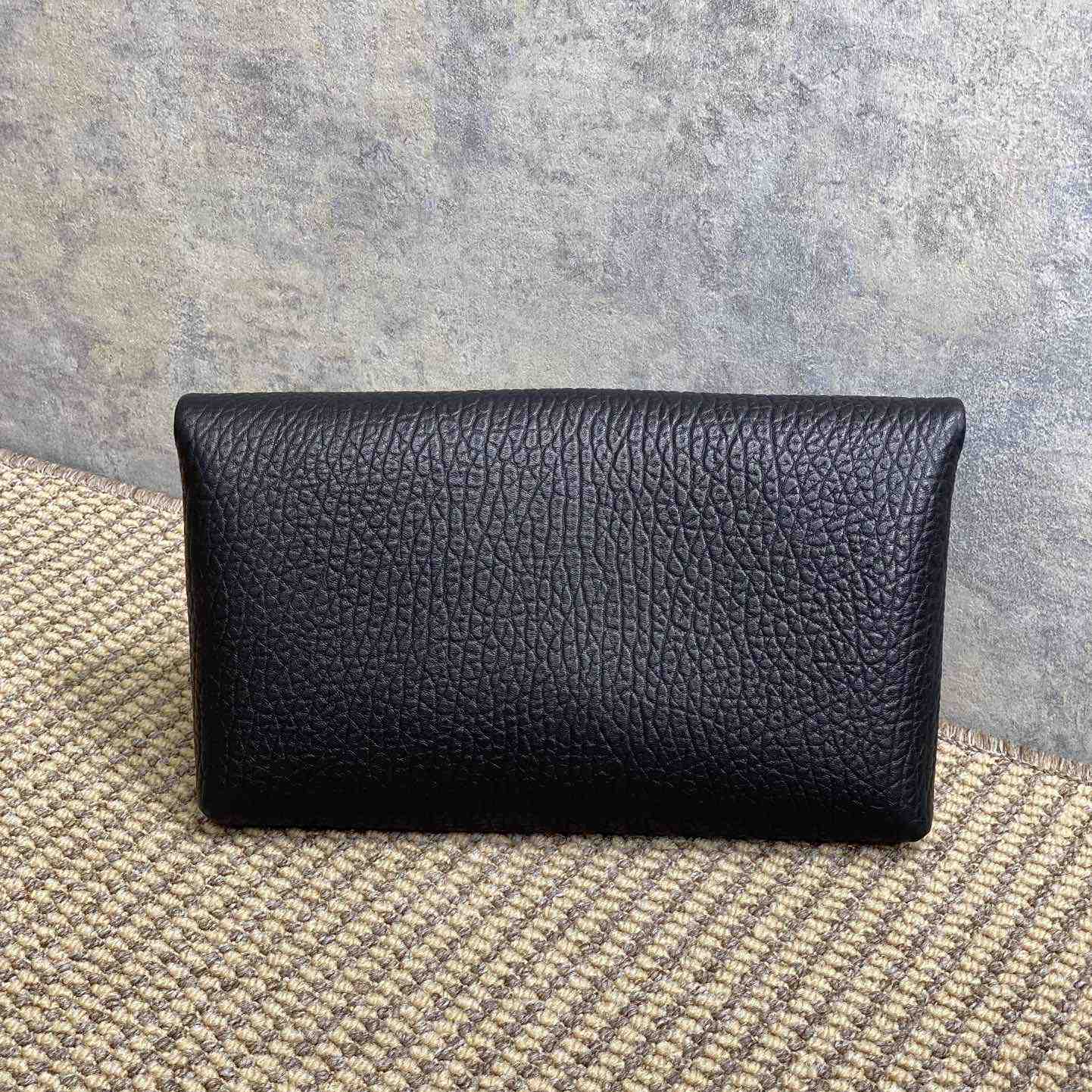 Saint Laurent Cassandre Large Envelope Pouch In Lambskin - EUR FASHION