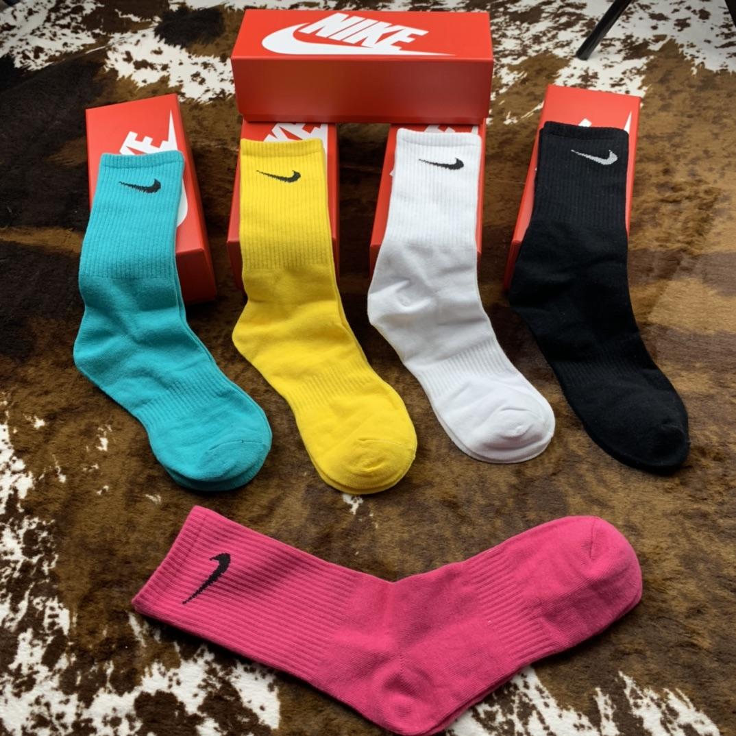 Nike Socks /Box - EUR FASHION