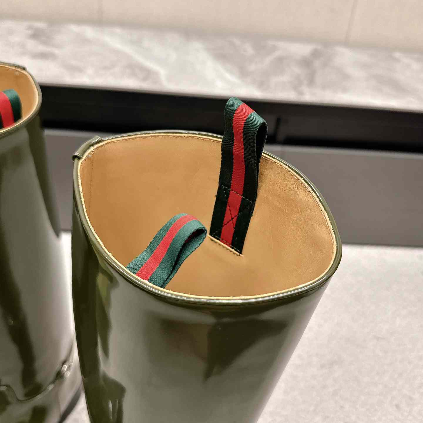 Gucci Women's Slim Horsebit Boot - EUR FASHION