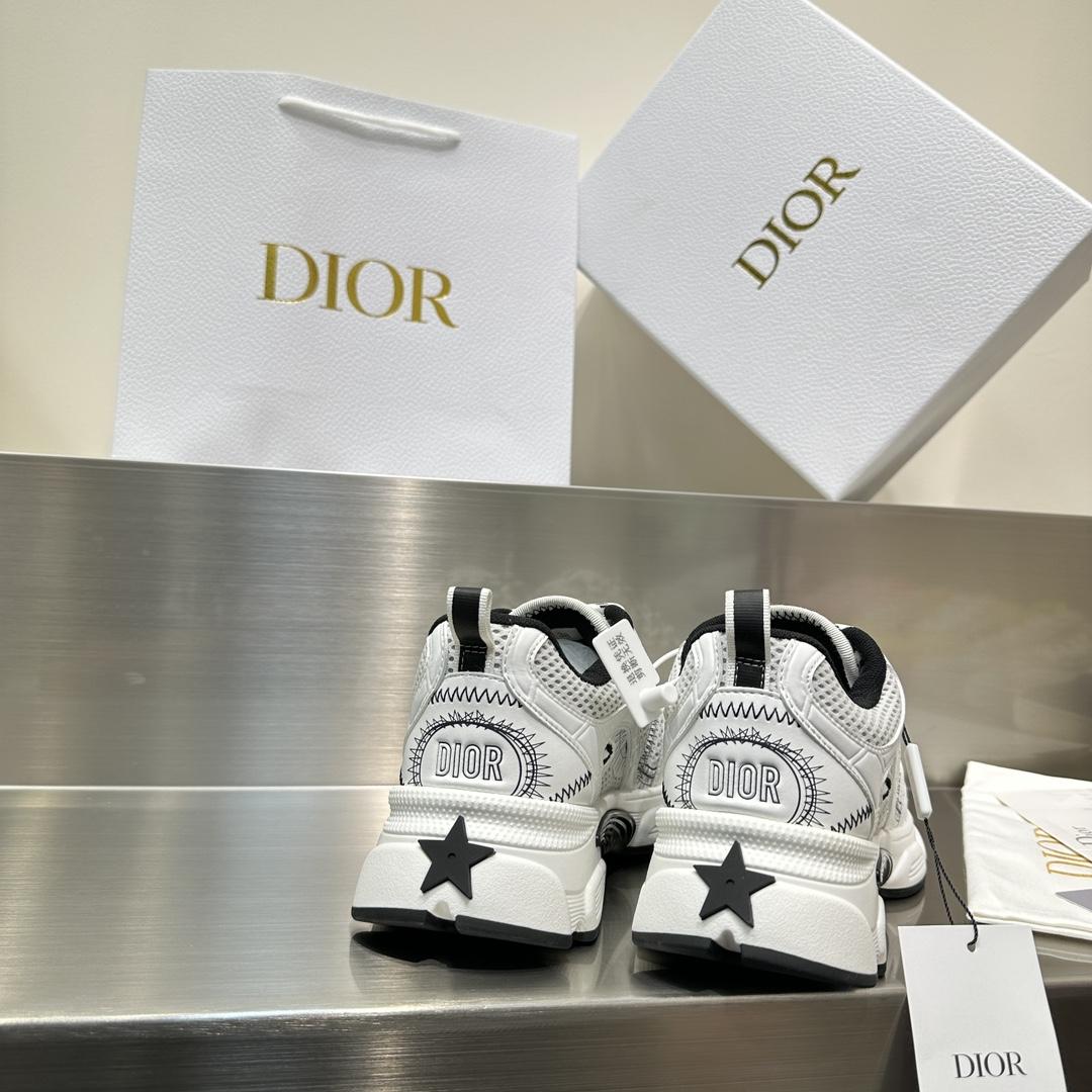 Dior Chrono Sneaker   - EUR FASHION