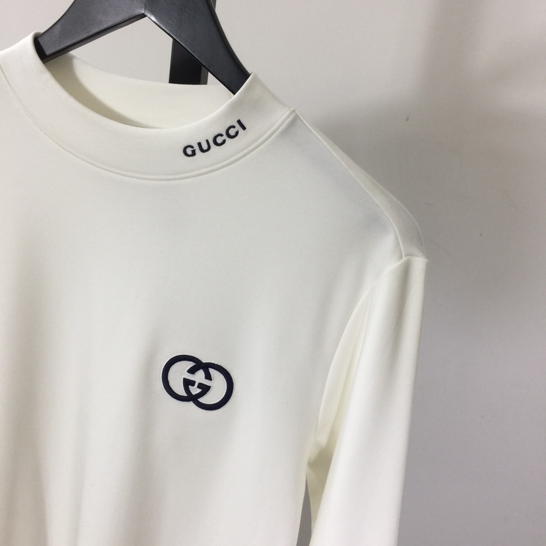 Gucci Logo Long Sleeve Tee - EUR FASHION