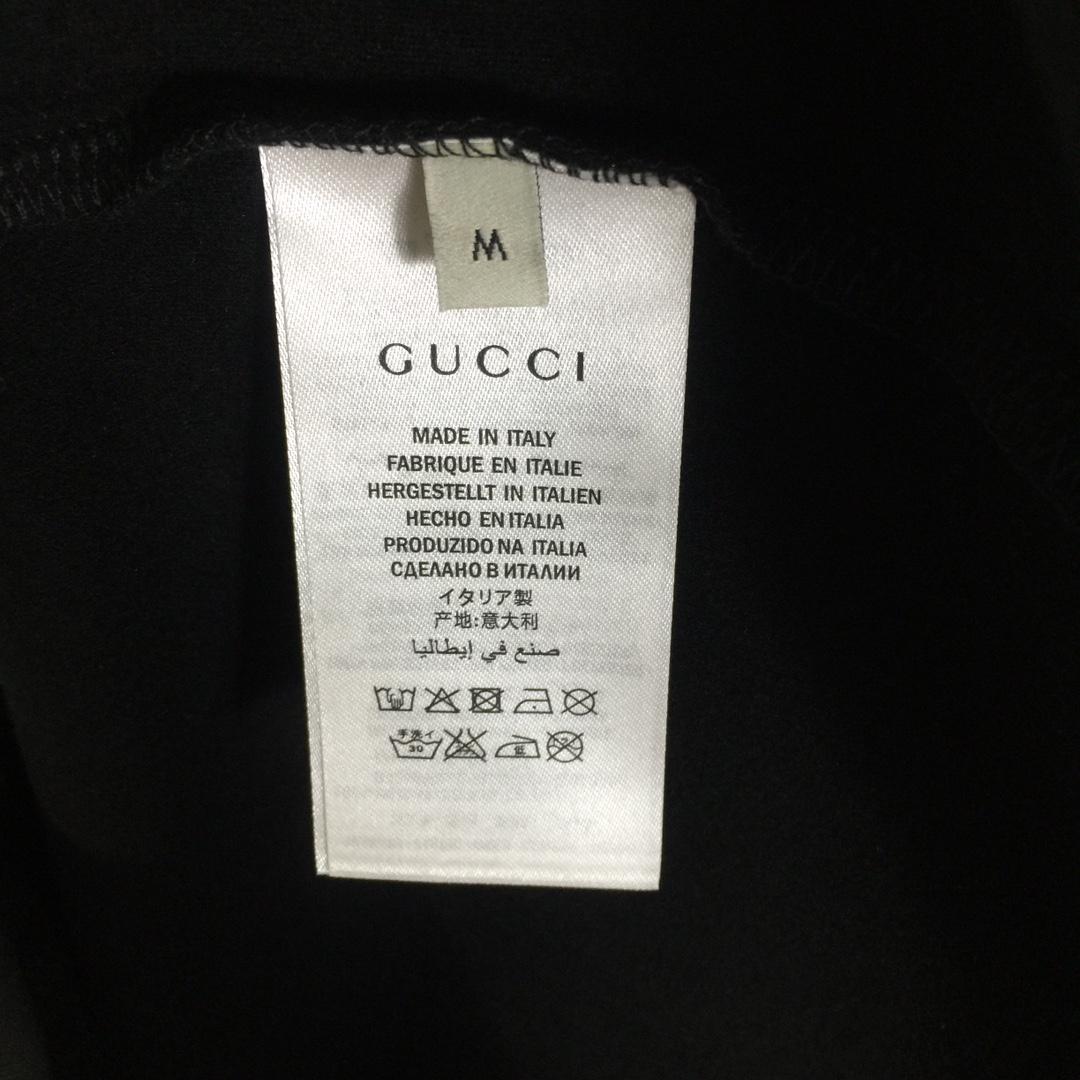 Gucci Logo Long Sleeve Tee - EUR FASHION