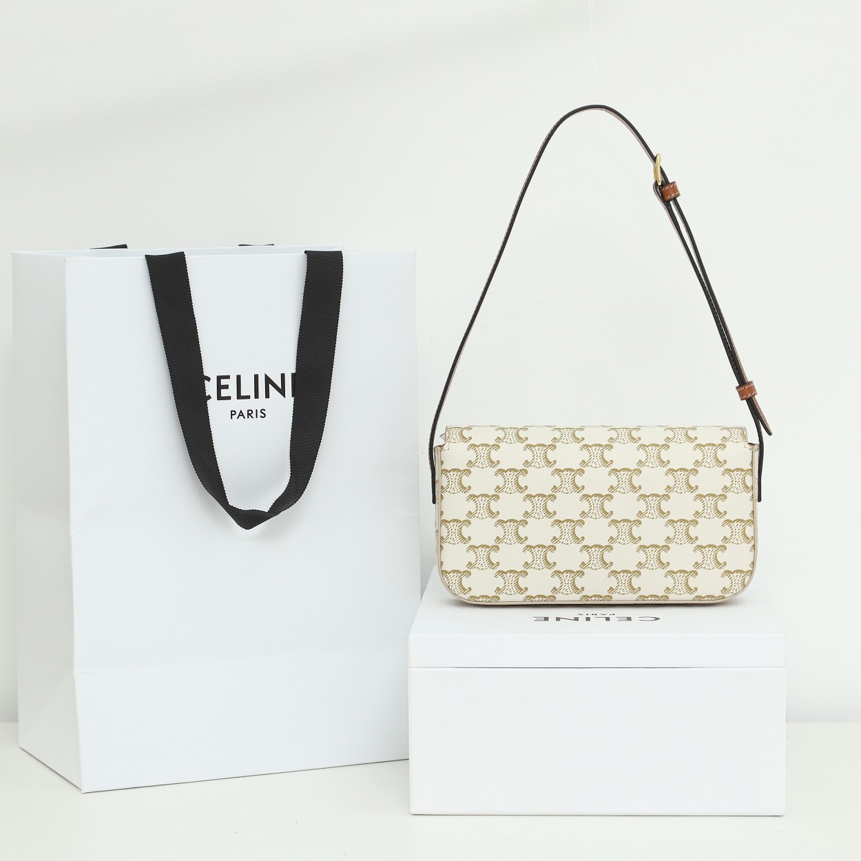 Celine Shoulder Bag Claude In Triomphe Canvas And Calfskin - EUR FASHION