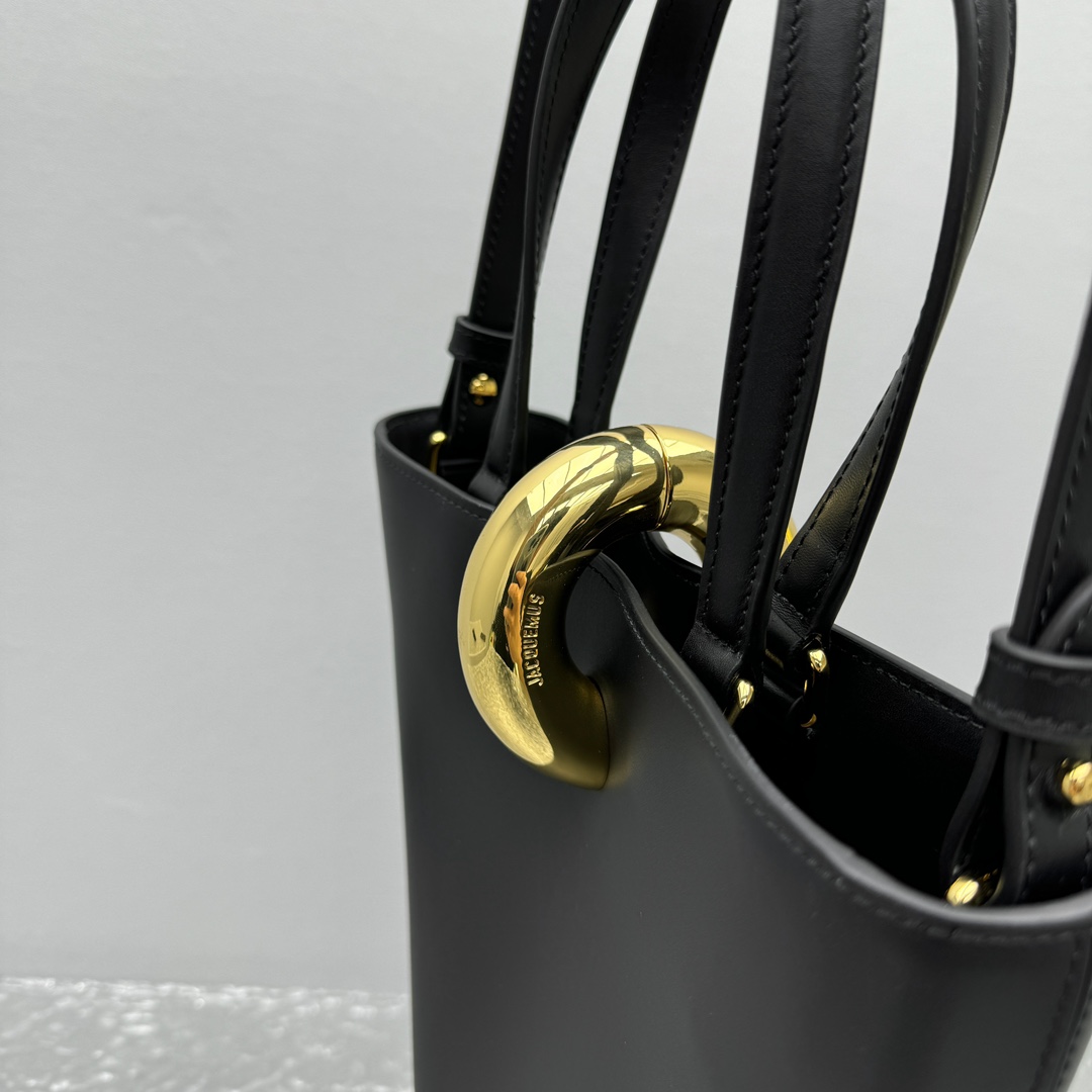 Jacquemus Le Petit Bambola Bag （10x10x20cm） - EUR FASHION