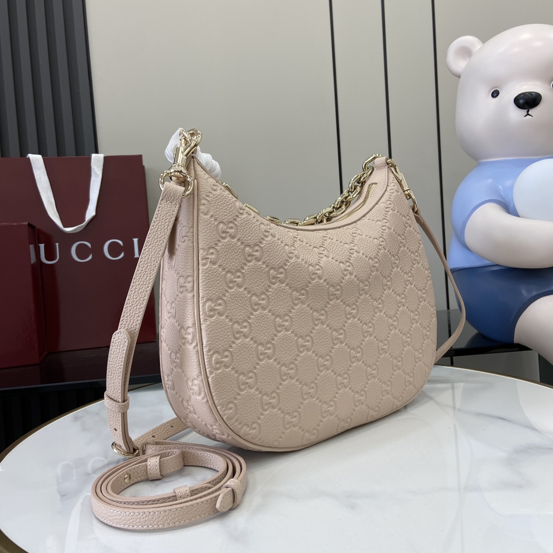 Gucci GG Emblem Medium Shoulder Bag - EUR FASHION