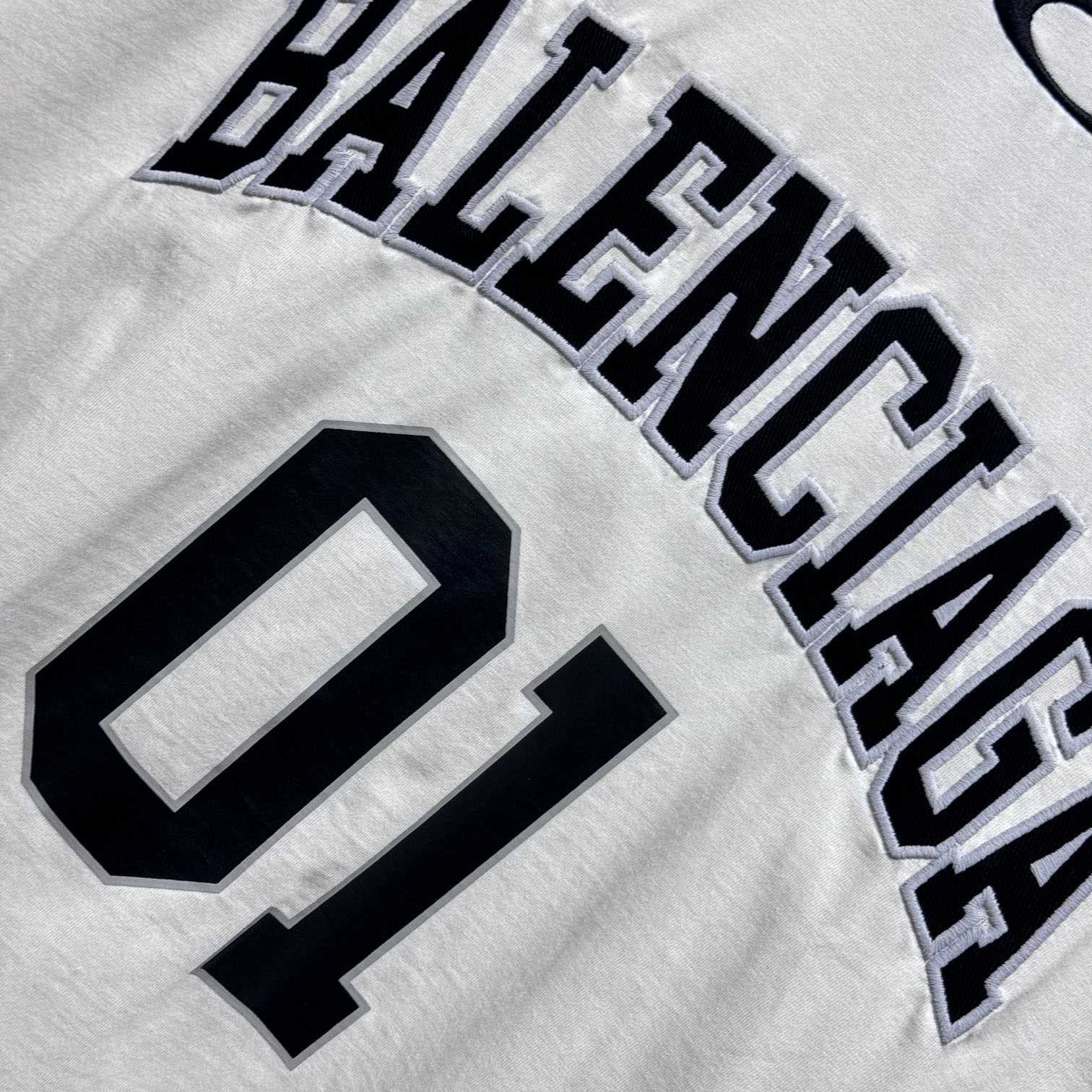 Balenciaga Basketball Series - Oversized T-Shirt In Off White - EUR FASHION