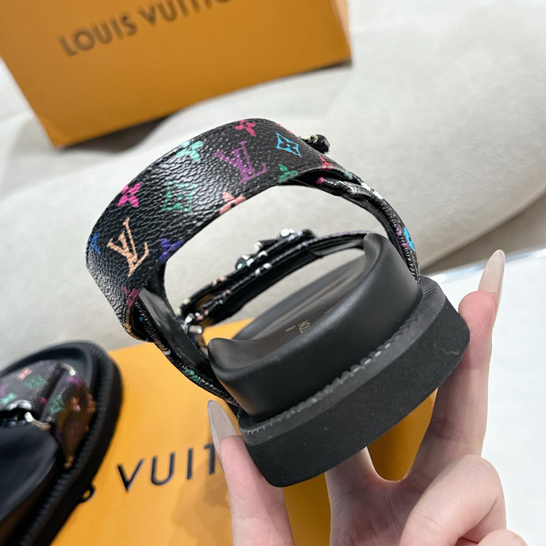 Louis Vuitton LV x TM LV Sunset Flat Comfort Sandal   1AGXFD - EUR FASHION