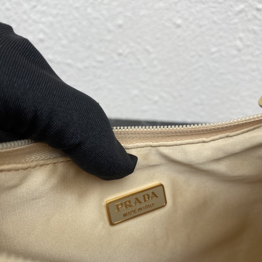 Prada Crystal Re-Edition 2000 Mini-bag  (23-13-5cm) - EUR FASHION