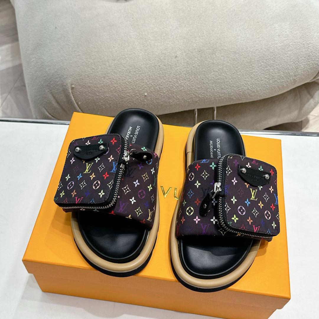 Louis Vuitton LV x TM Pool Pillow Flat Comfort Mule    - EUR FASHION